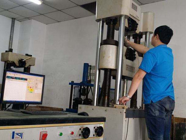 鋼材理(li)化實驗(yan)室圖一(yī)